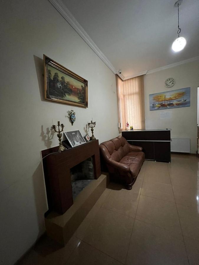 Hotel Albatros Batumi Luaran gambar