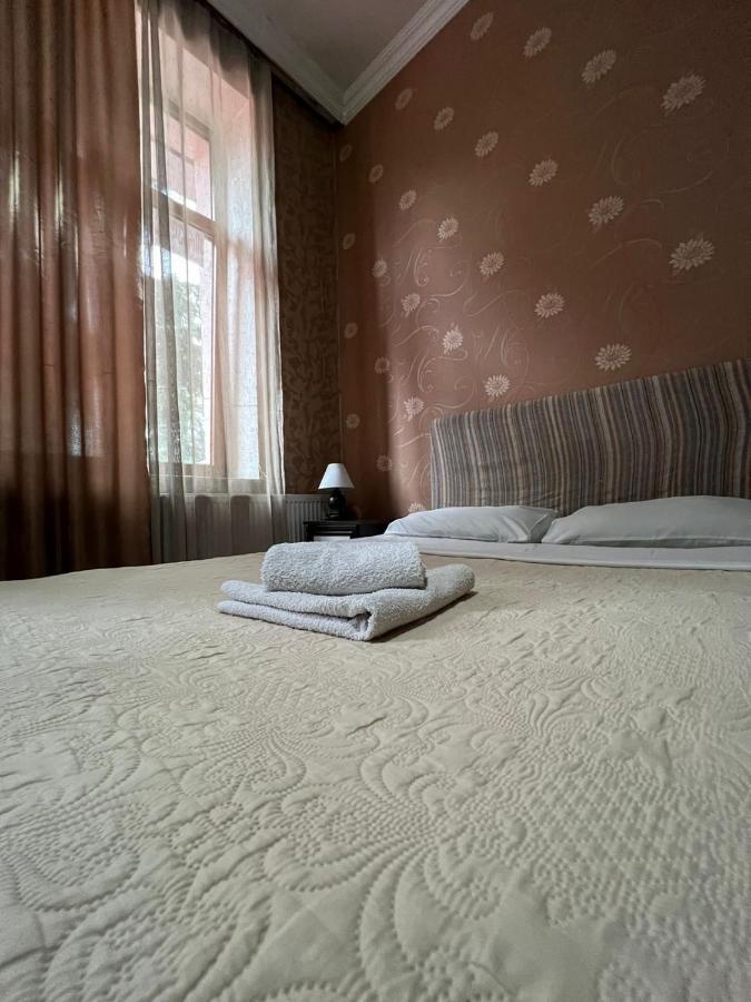 Hotel Albatros Batumi Luaran gambar
