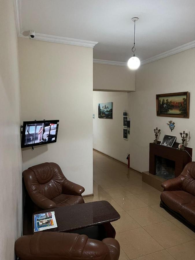 Hotel Albatros Batumi Luaran gambar