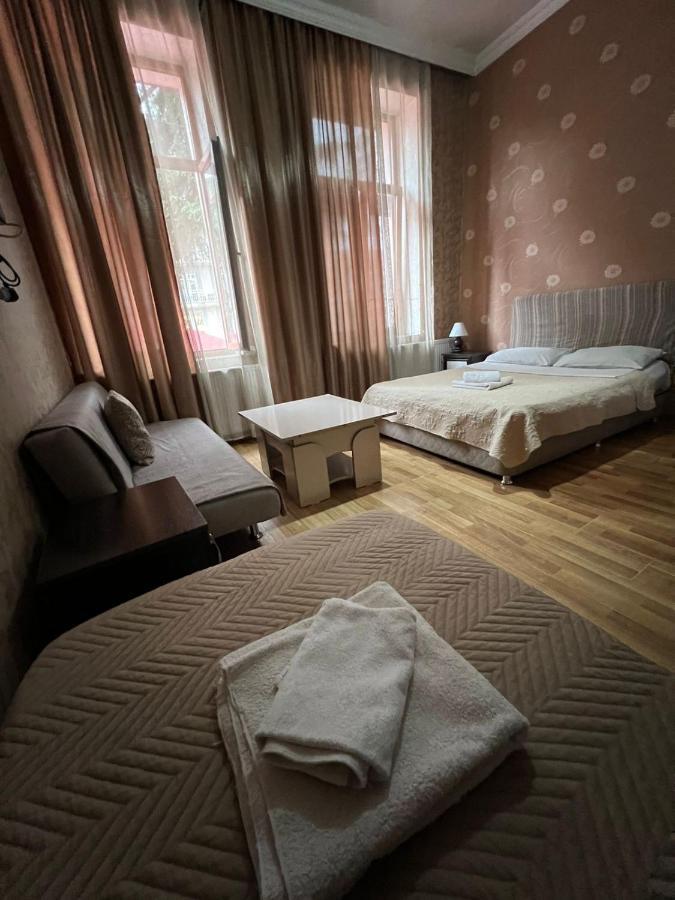 Hotel Albatros Batumi Luaran gambar