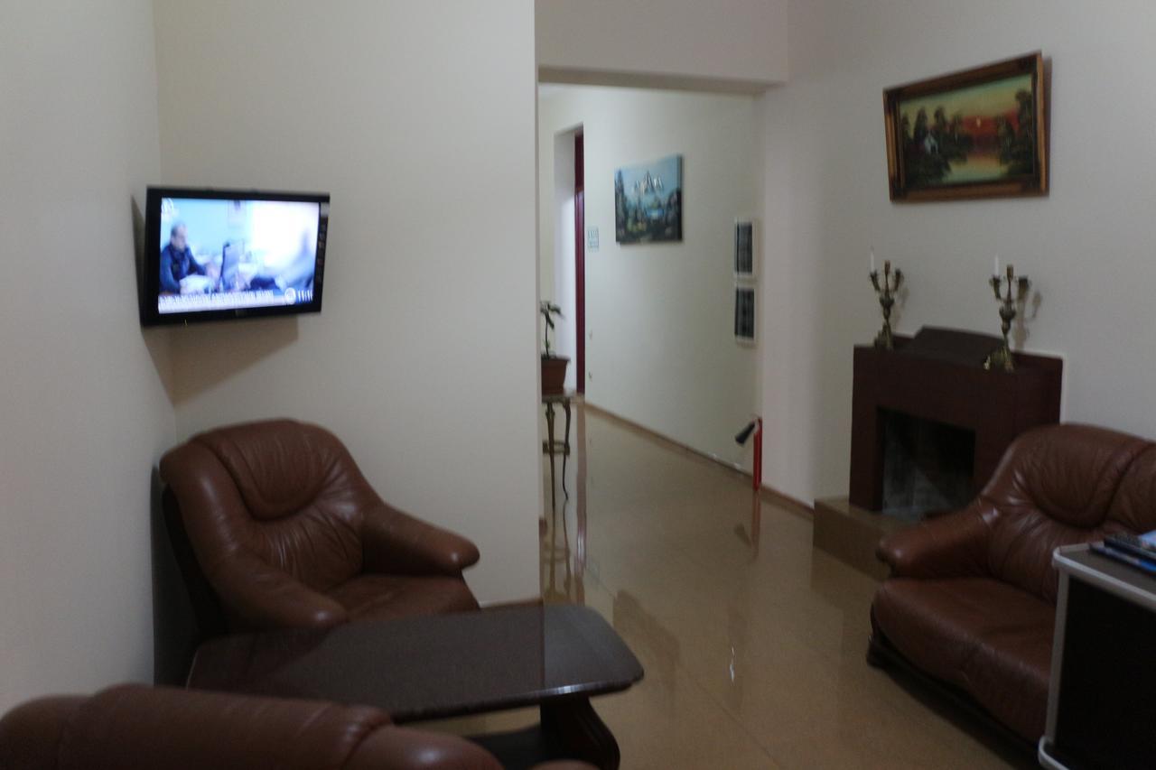Hotel Albatros Batumi Luaran gambar
